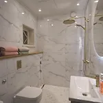 Elegant And Stylish In The Heart Of Διαμέρισμα